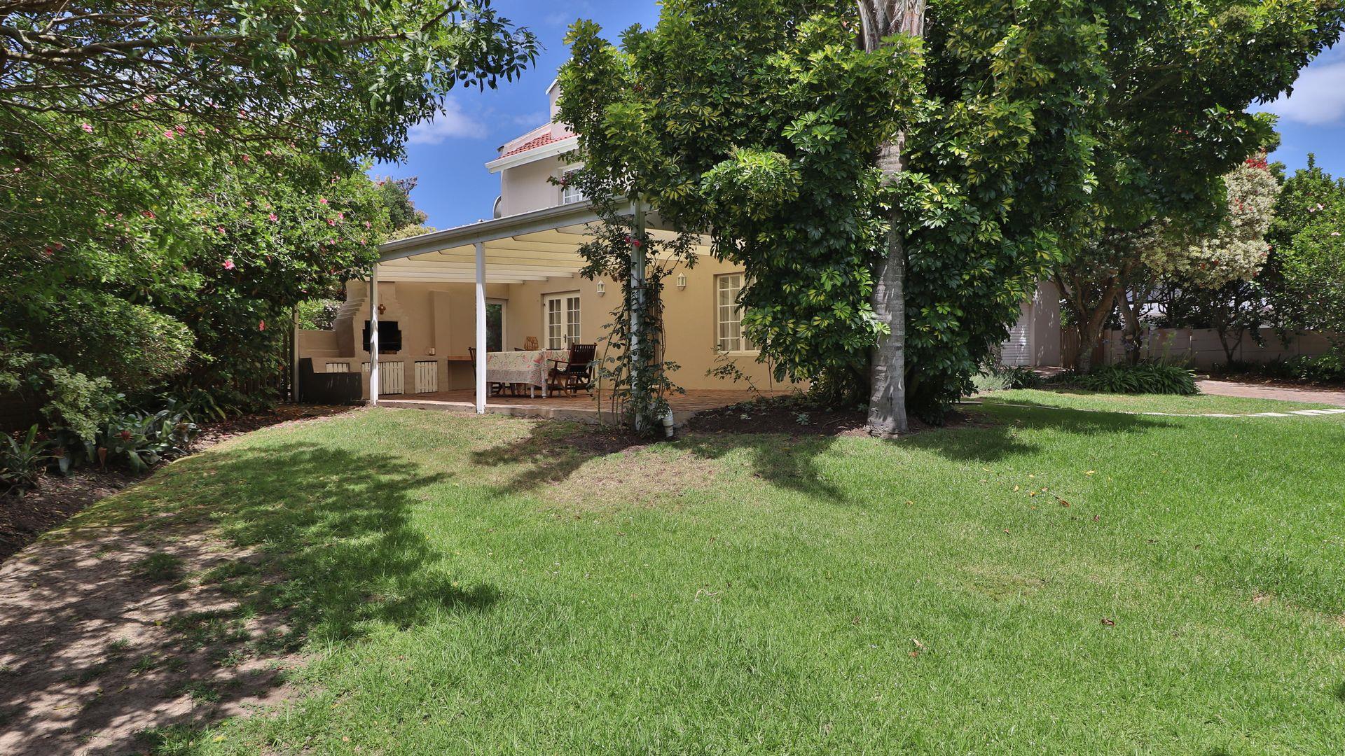 3 Bedroom House for Sale in Upper Robberg