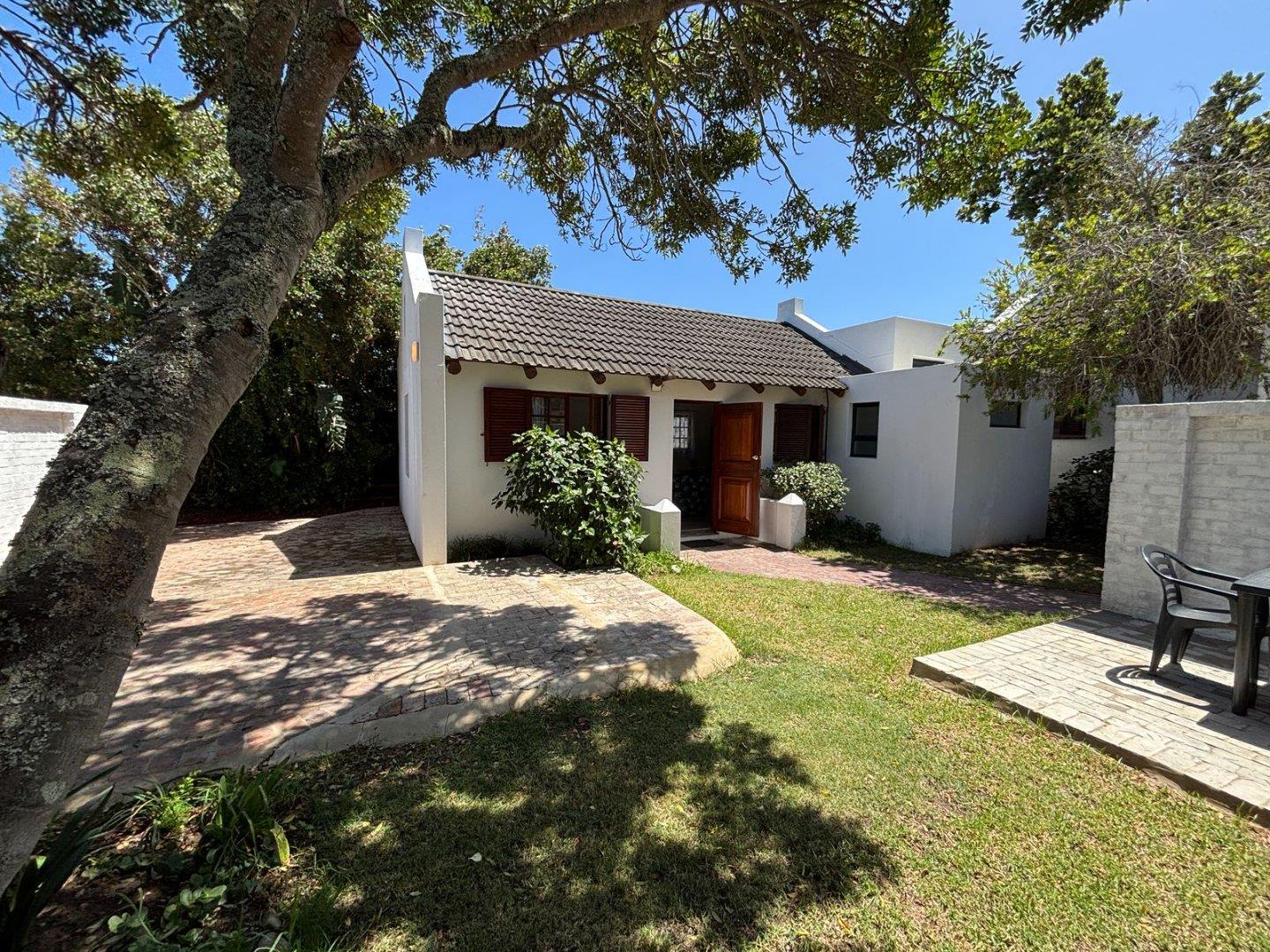 1 Bedroom Apartment / Flat to Rent in Seaside Longships