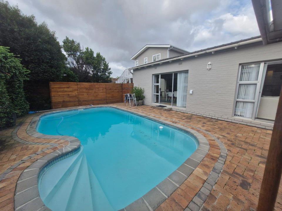 2 Bedroom House to Rent in Kirstenhof