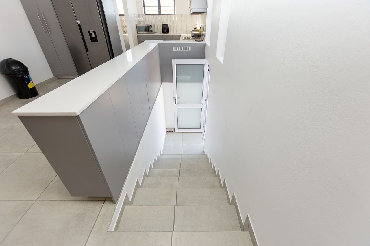 4 Bedroom House For Sale in Vredenburg