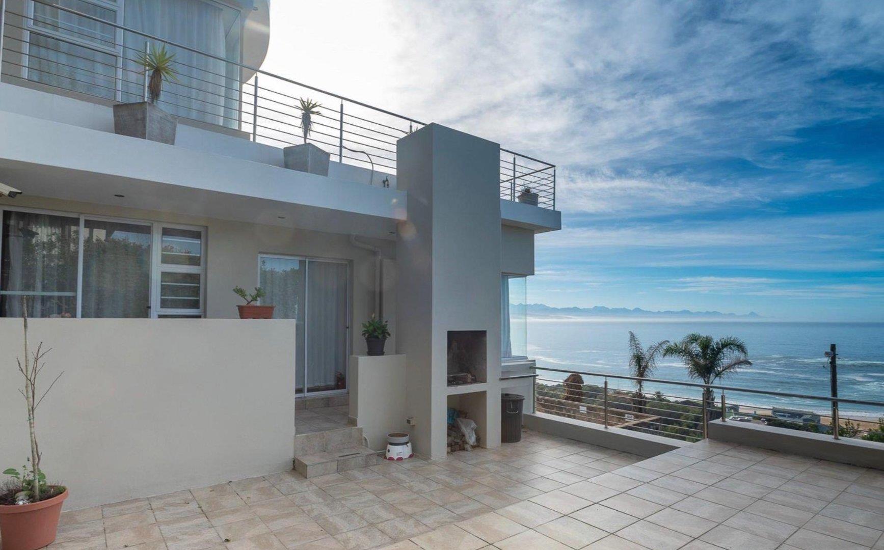 7 Bedroom House for Sale in Signal Hill