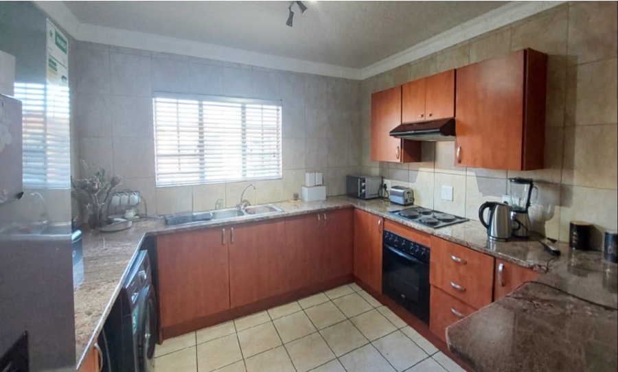 3 Bed Apartment/Flat for Sale in Vanderbijlpark