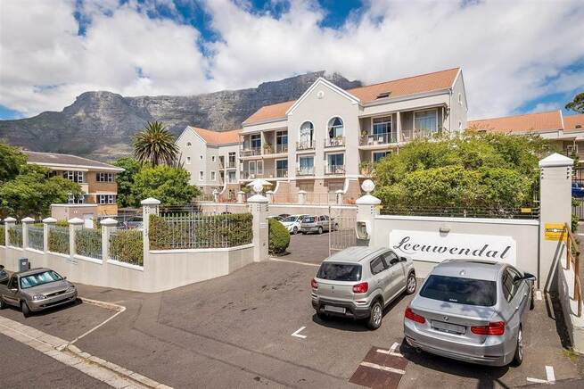 1 BEDROOM APARTMENT TO RENT IN GARDENS, CAPE TOWN