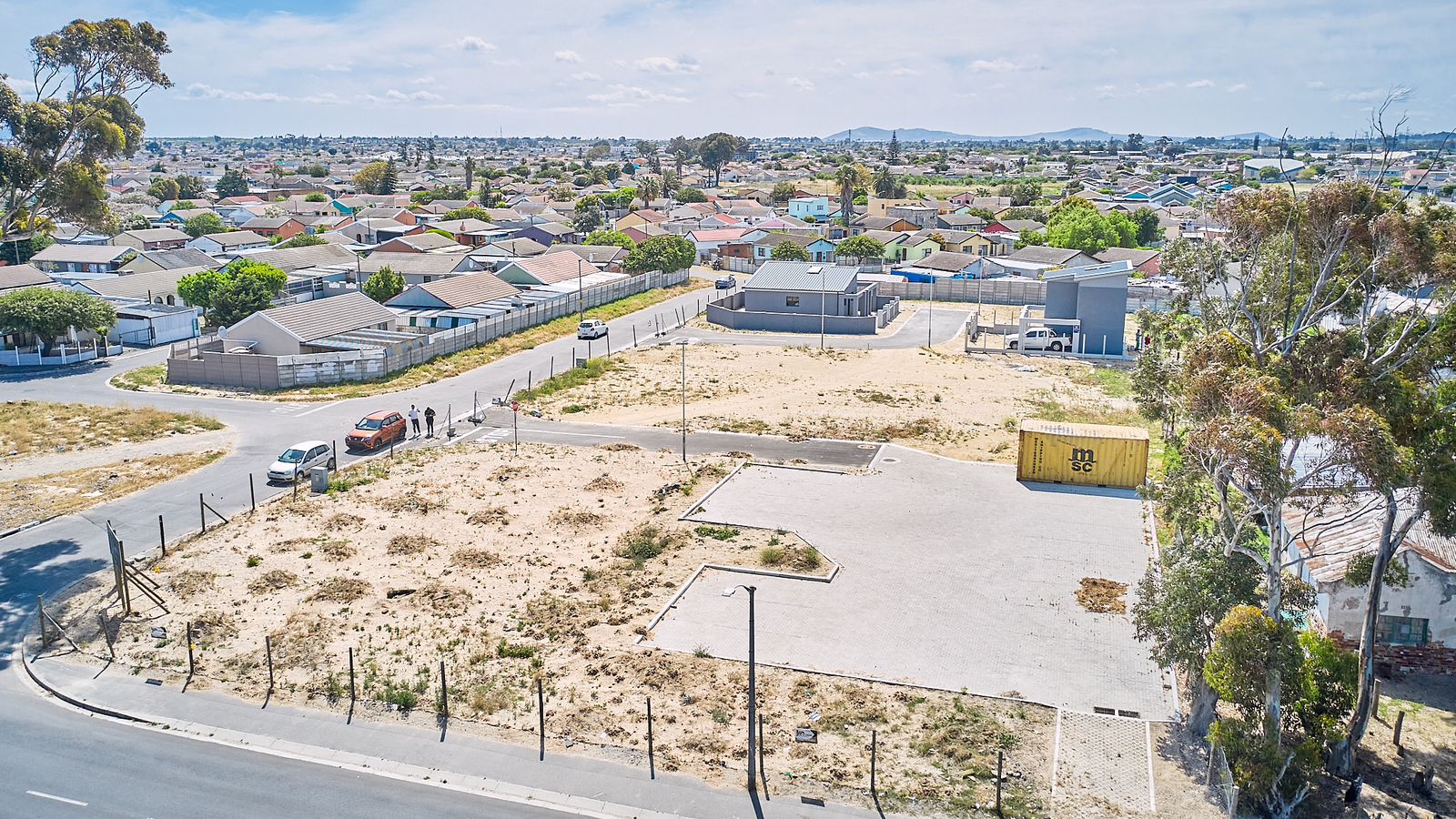 Vacant Land / Plot On Auction in Beverly Park