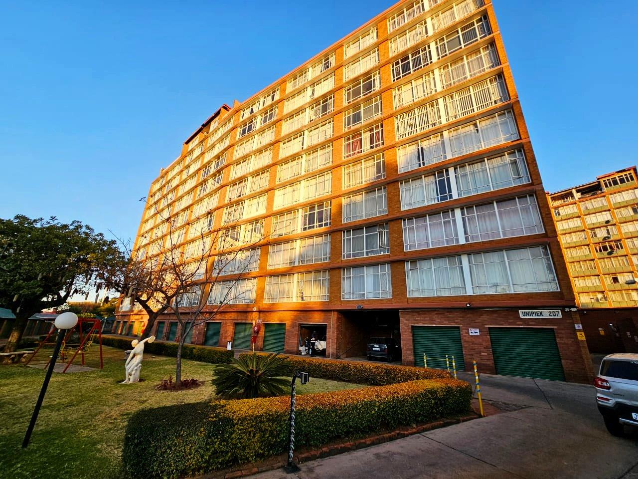 1.5 Bedroom Apartment / Flat for Sale in Weavind Park