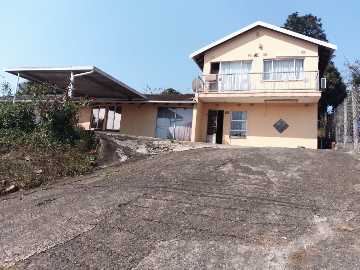 7 Bedroom House for Sale in Chelmsford Heights