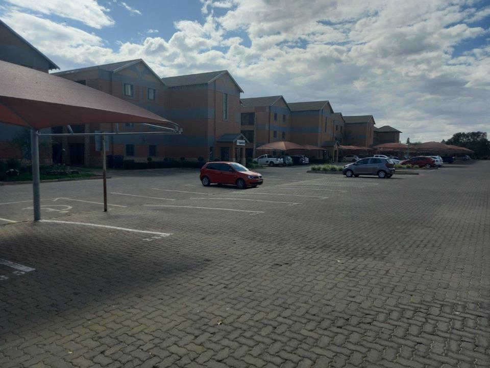 1 Bedroom Apartment / Flat for Sale in Vredenhof SH