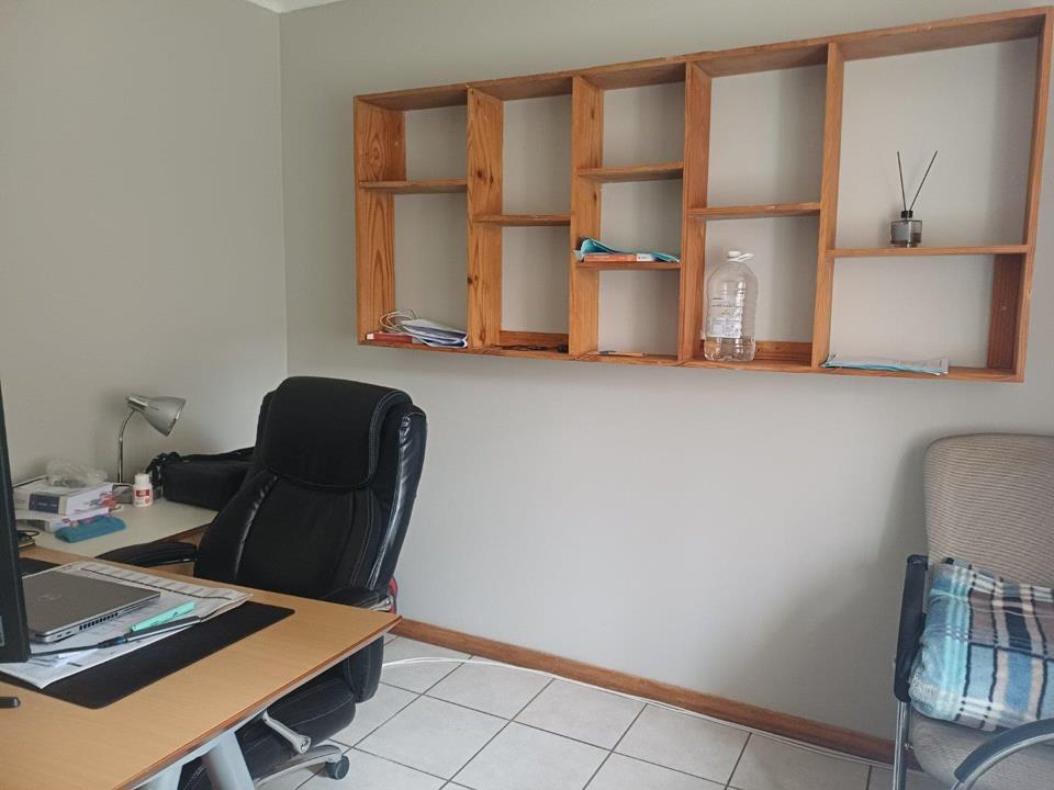 4 Bedroom House for Sale in Universitas