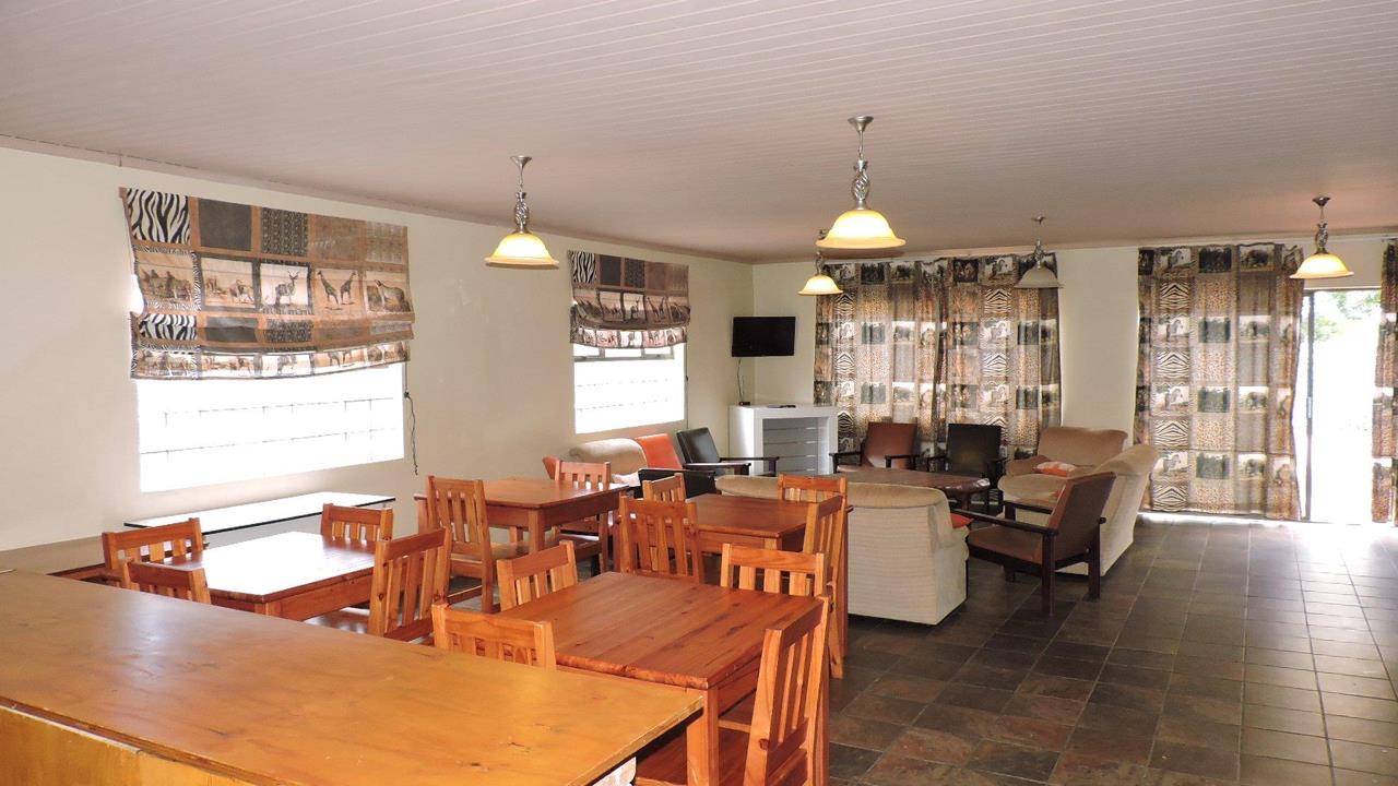 15 Bedroom House for Sale in Universitas