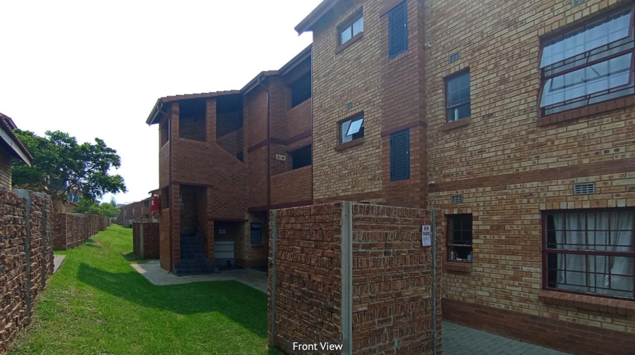 2 Bed Apartment/Flat for Sale Erand Gardens Midrand